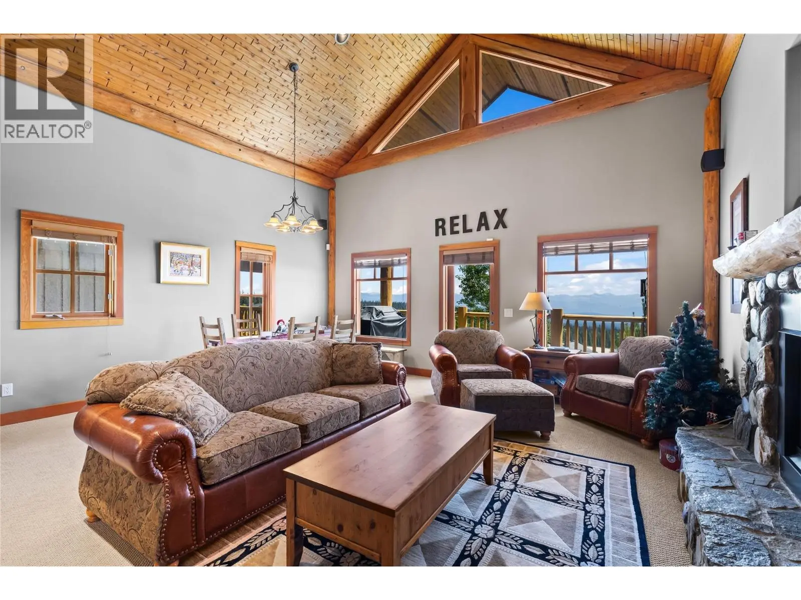 360 Whitehorse Lane Unit# 14. Big White, British Columbia