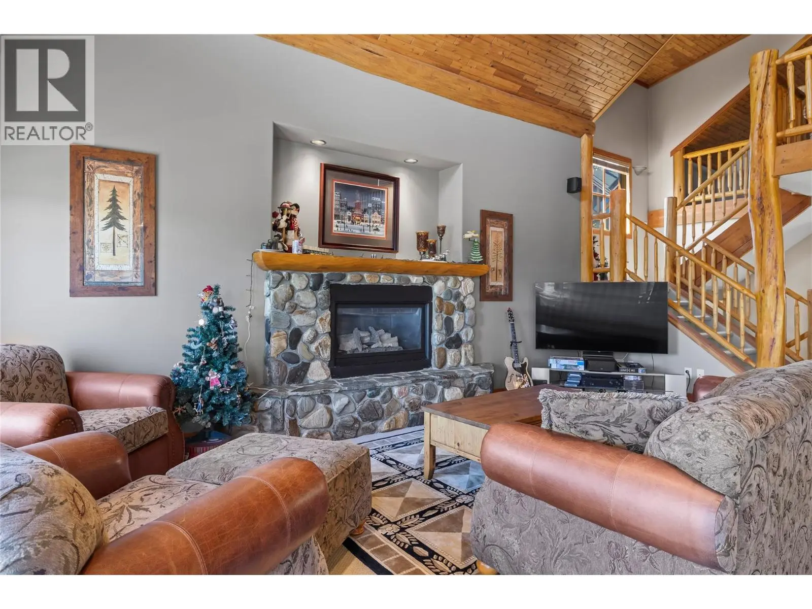 360 Whitehorse Lane Unit# 14. Big White, British Columbia
