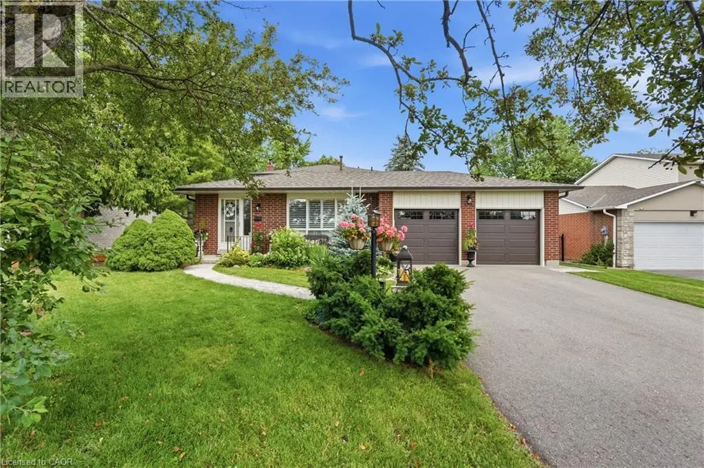 283 Parkway Drive W, Milton