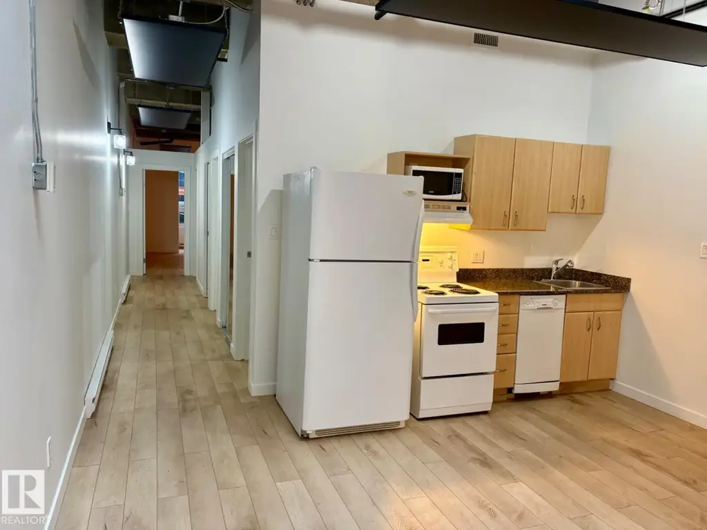 #206 10024 Jasper Av Nw, Edmonton