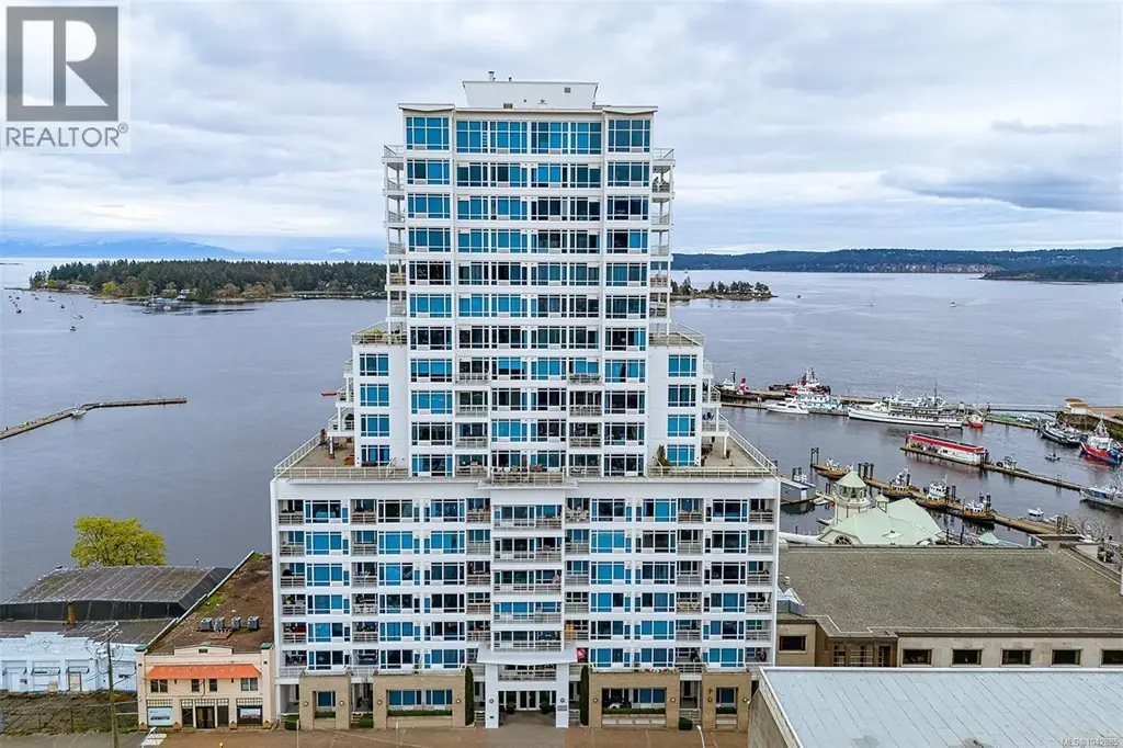 1402 38 Front St, Nanaimo