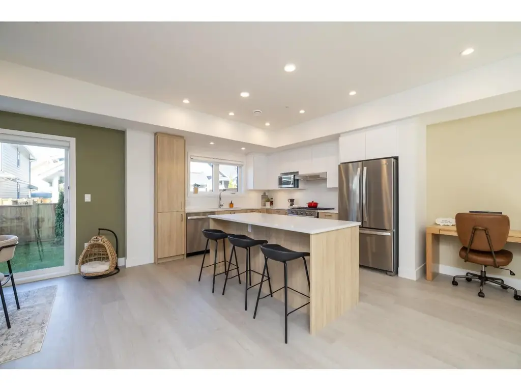 98 7381 Preston Boulevard, Mission
