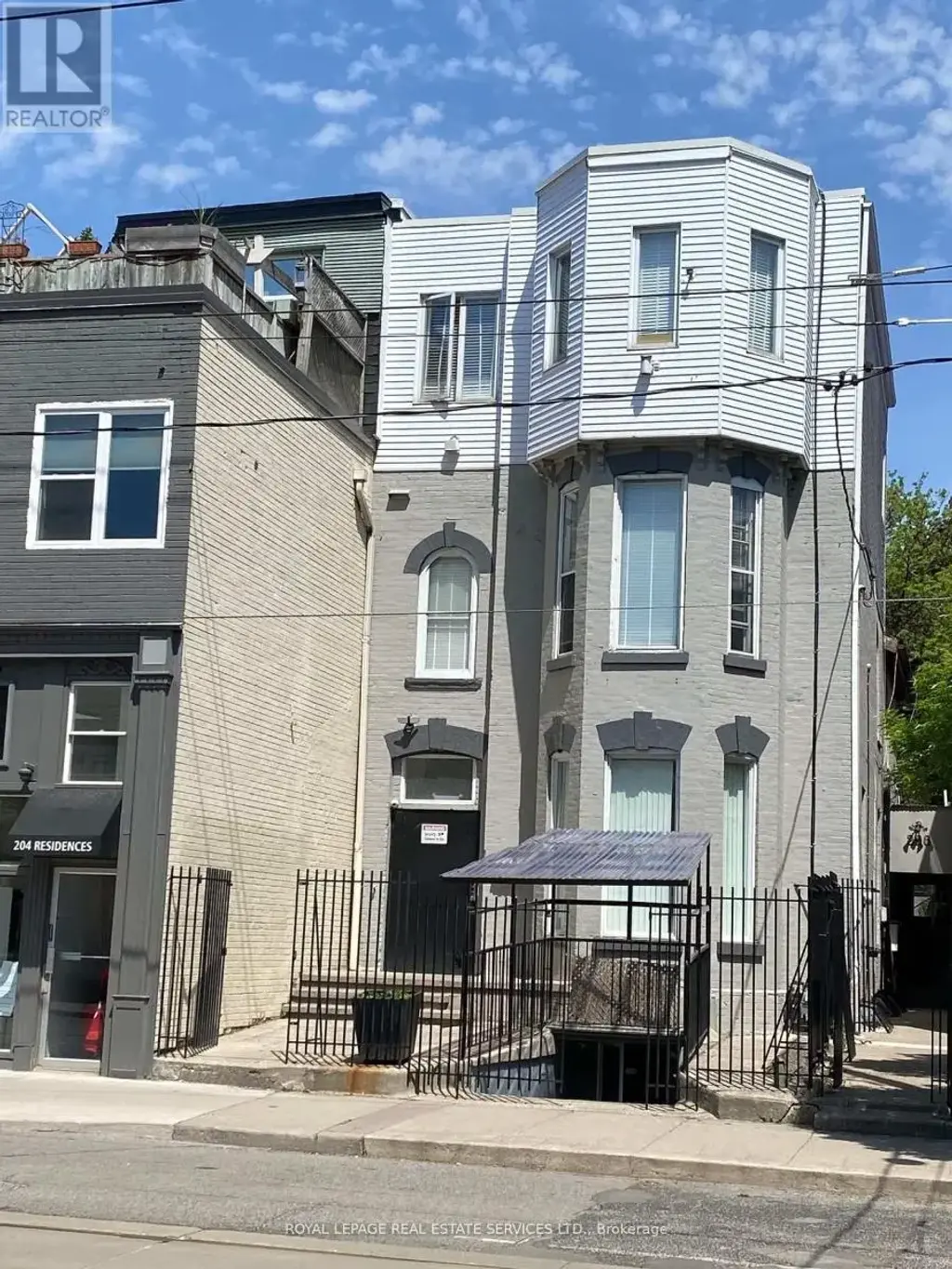 202 - 206 Carlton Street, Toronto (Cabbagetown-South St. James Town)