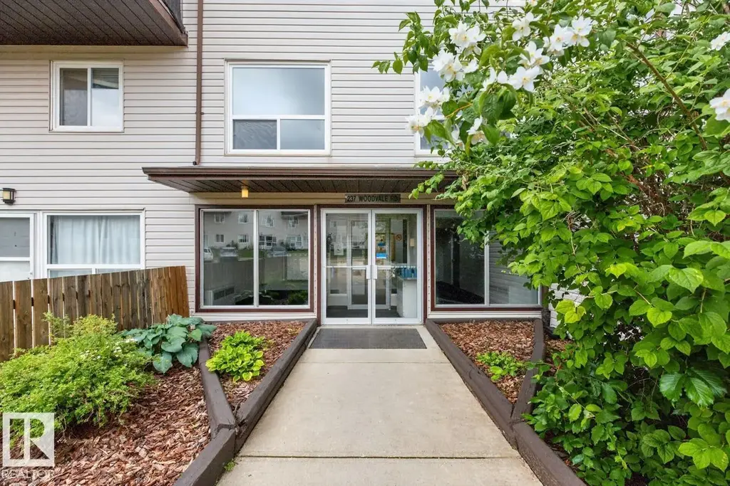 #106 237 Woodvale Rd W Nw, Edmonton