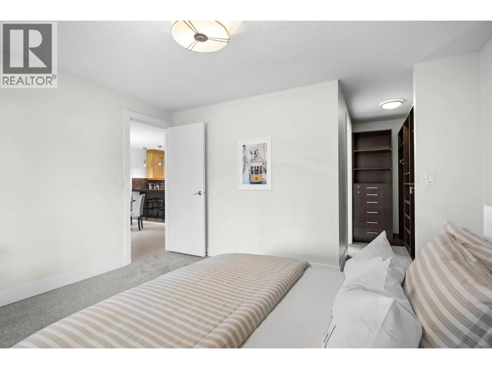 1870 Parkinson Way Unit# 201. Kelowna, British Columbia