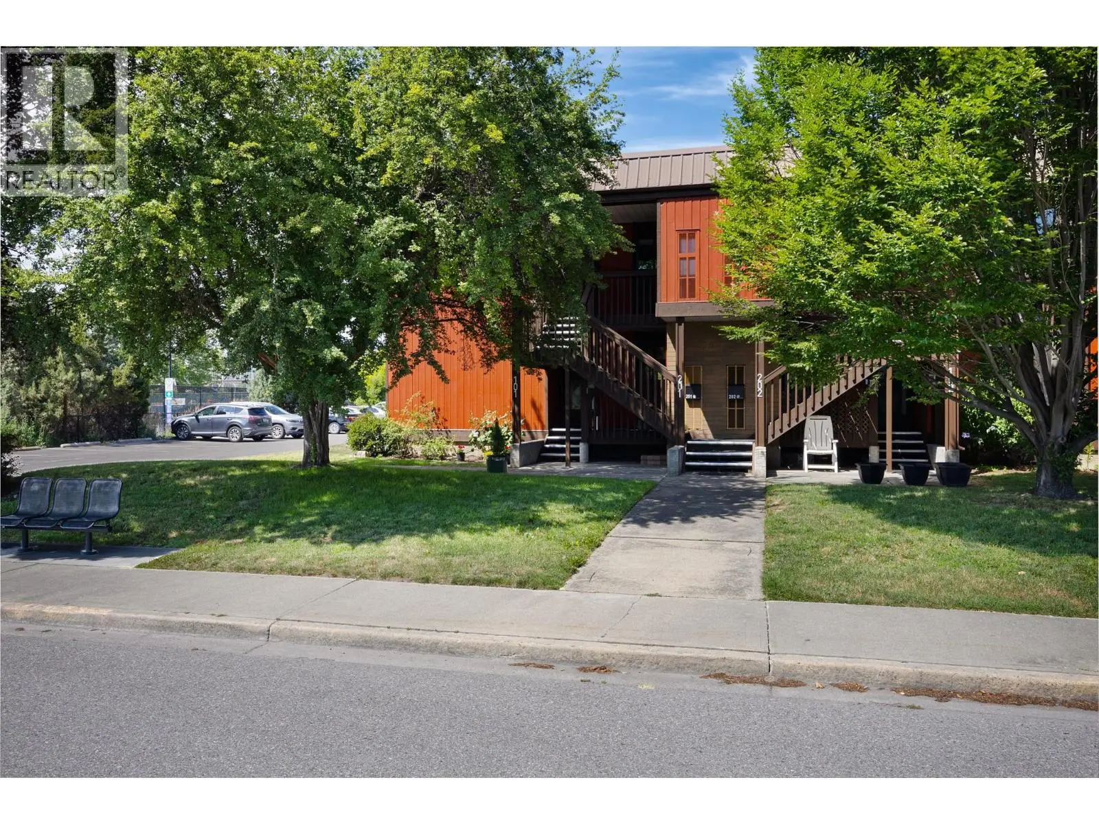 1870 Parkinson Way Unit# 201. Kelowna, British Columbia