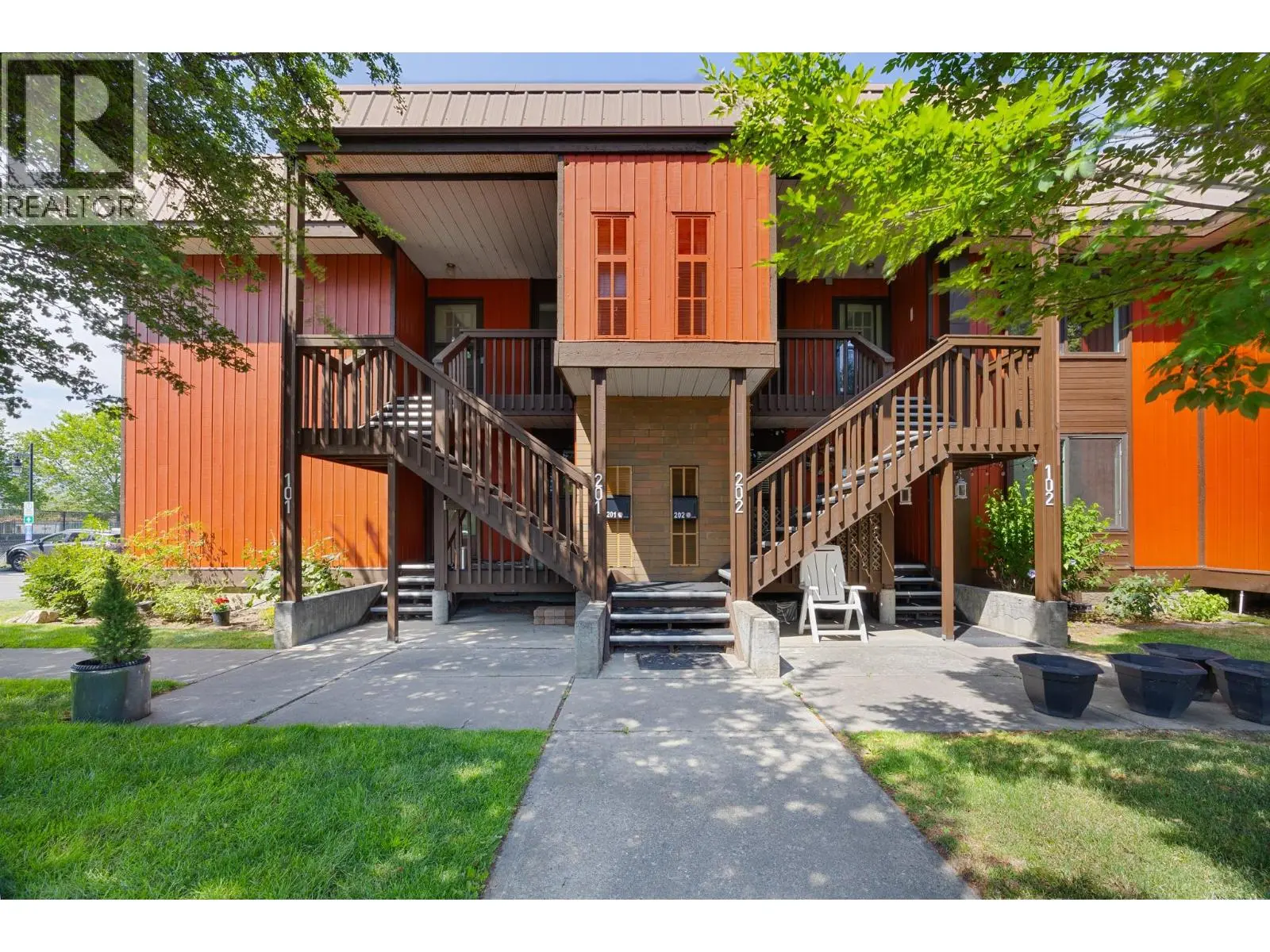 1870 Parkinson Way Unit# 201. Kelowna, British Columbia