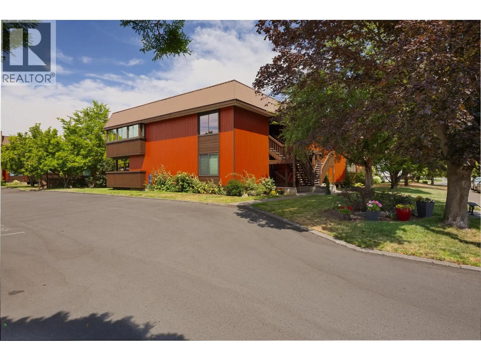 1870 Parkinson Way Unit# 201. Kelowna, British Columbia