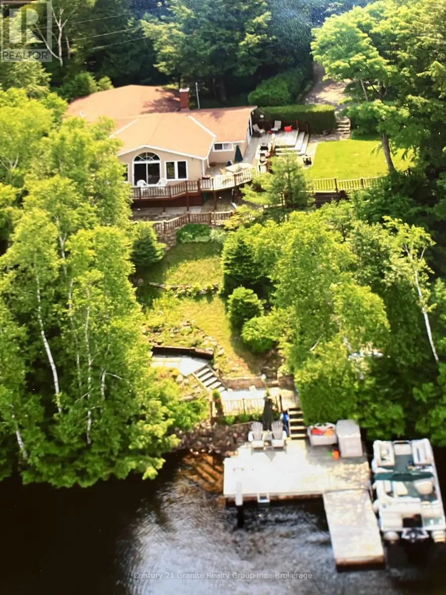 1109 Burnt Point Trail, Highlands East (Glamorgan)