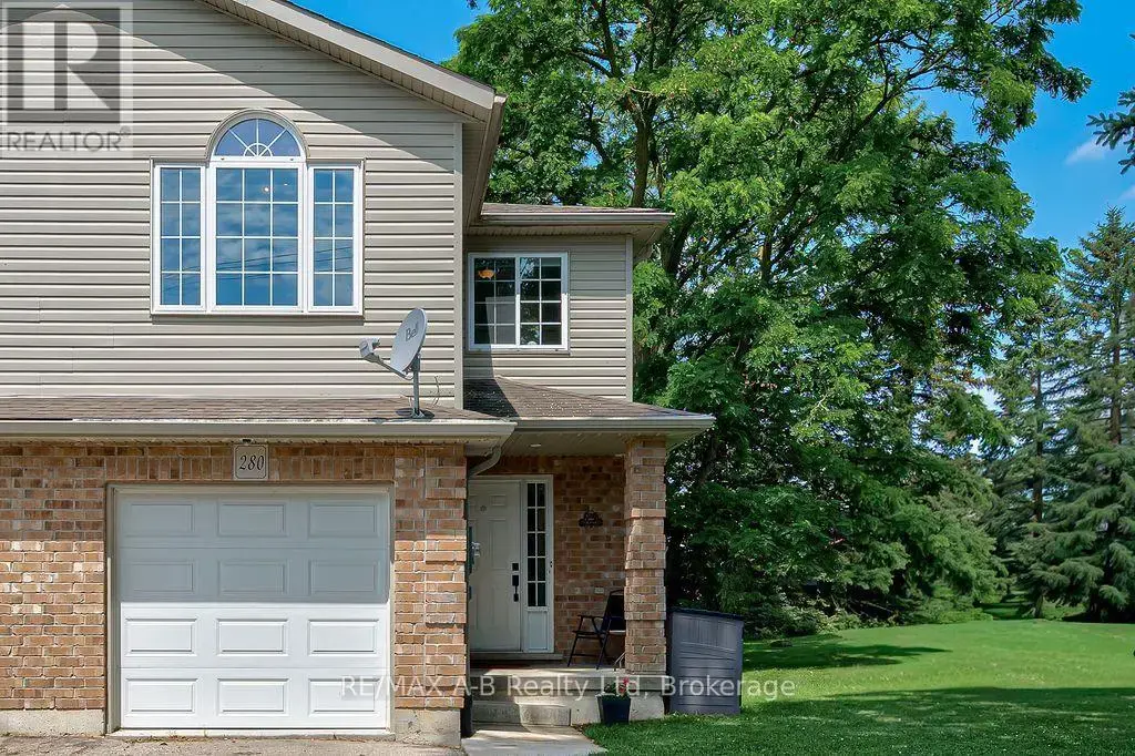 280 Railway Avenue, Stratford