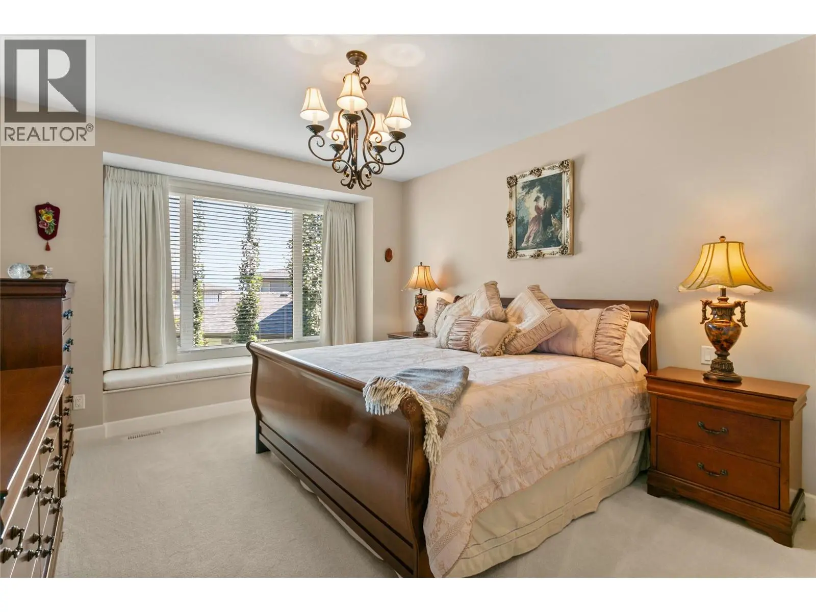165 Summer Wood Drive. Kelowna, British Columbia