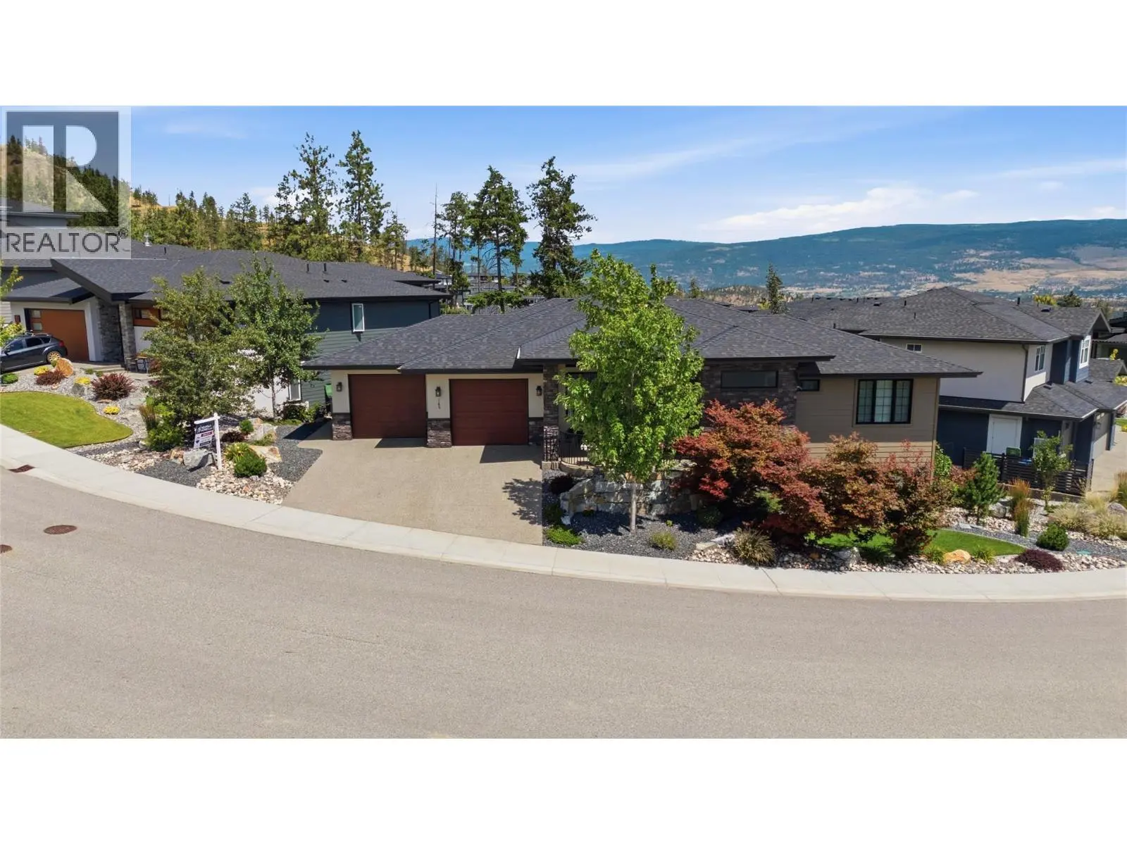 165 Summer Wood Drive. Kelowna, British Columbia