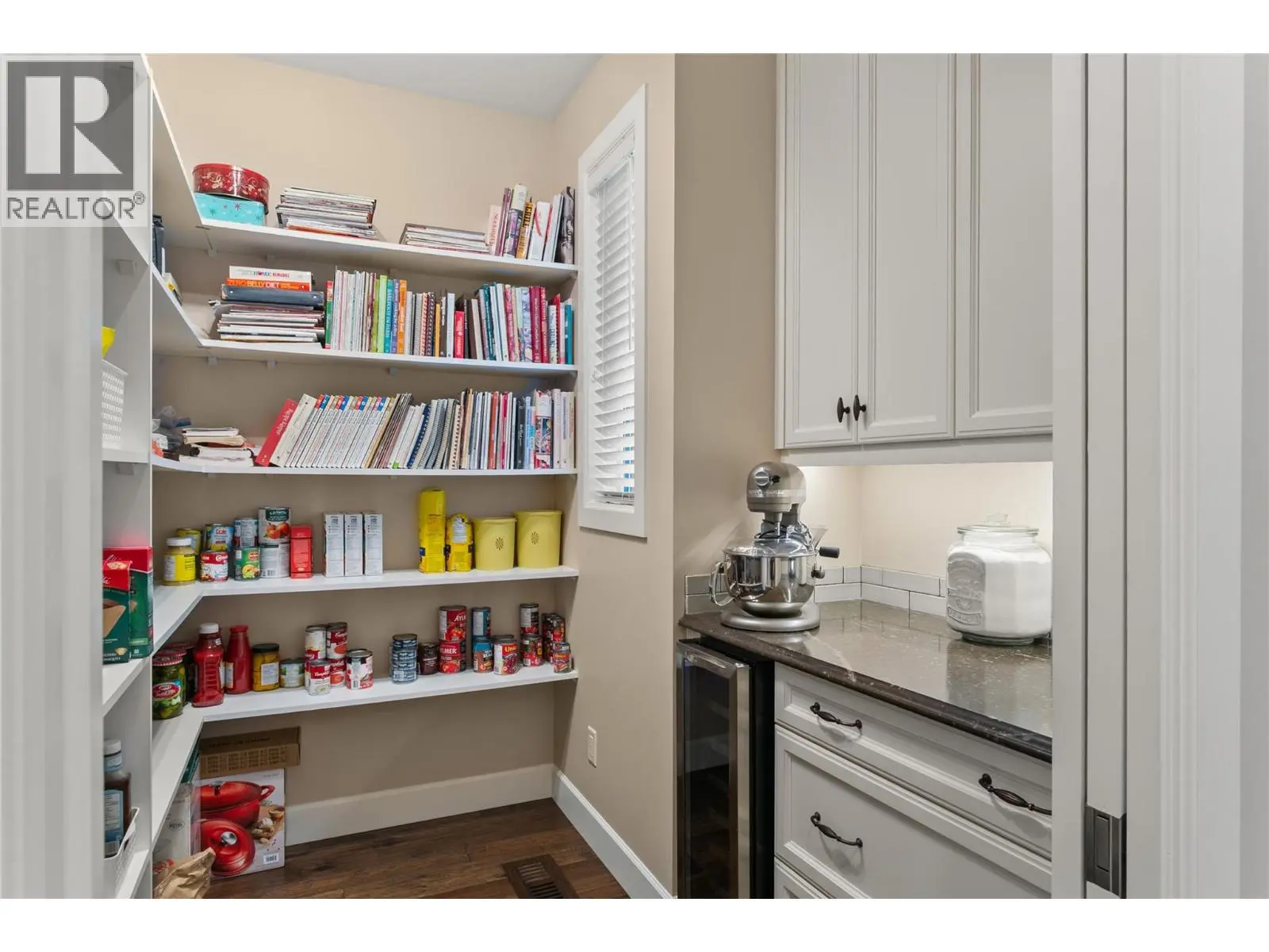 165 Summer Wood Drive. Kelowna, British Columbia