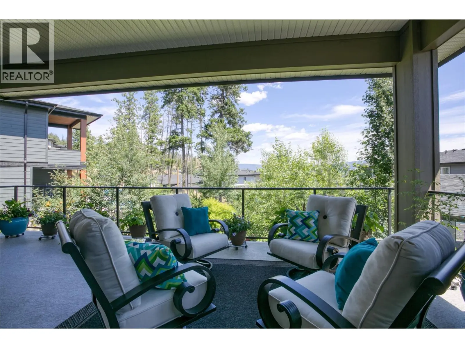 165 Summer Wood Drive. Kelowna, British Columbia
