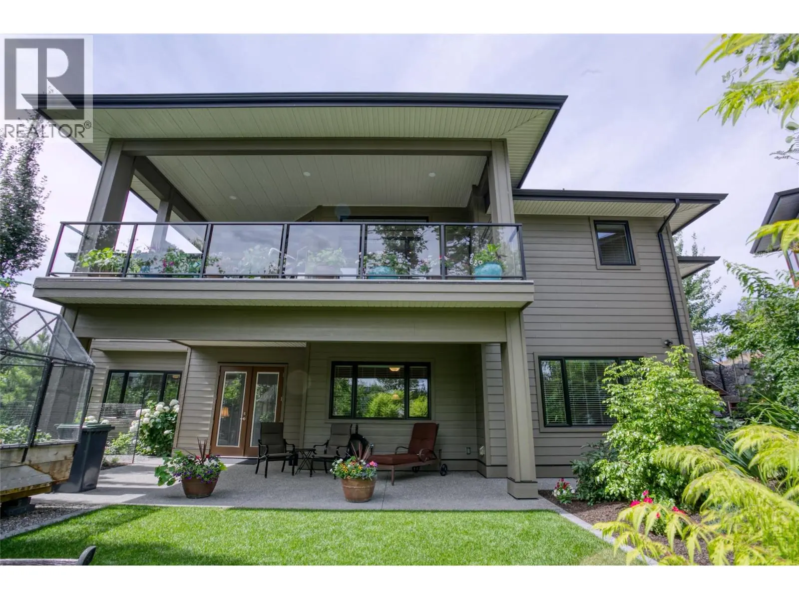 165 Summer Wood Drive. Kelowna, British Columbia