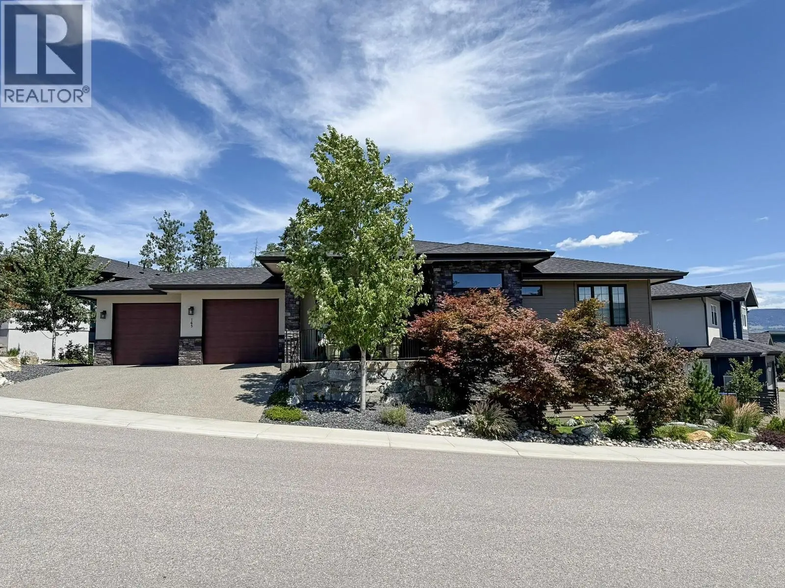 165 Summer Wood Drive. Kelowna, British Columbia