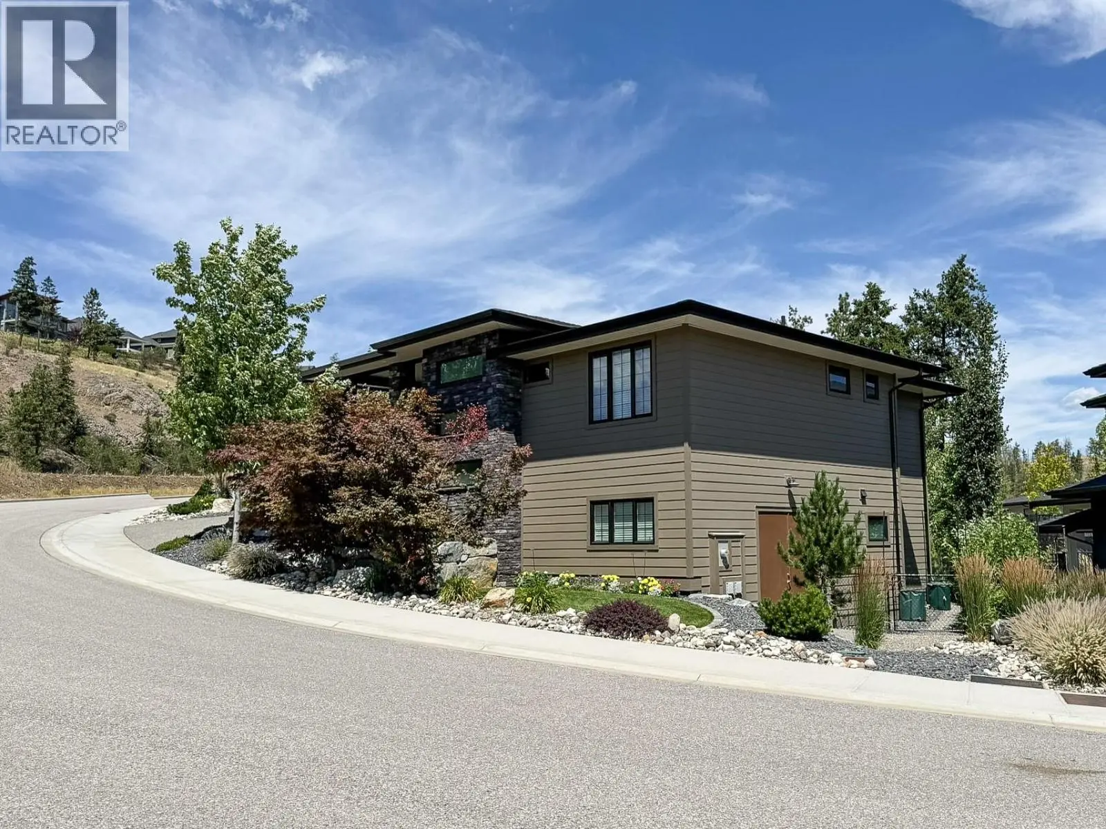 165 Summer Wood Drive. Kelowna, British Columbia