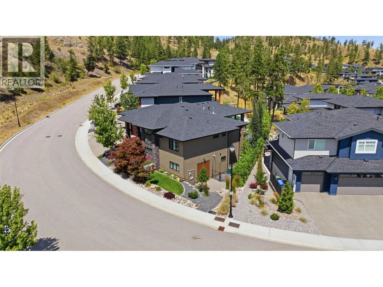 165 Summer Wood Drive. Kelowna, British Columbia