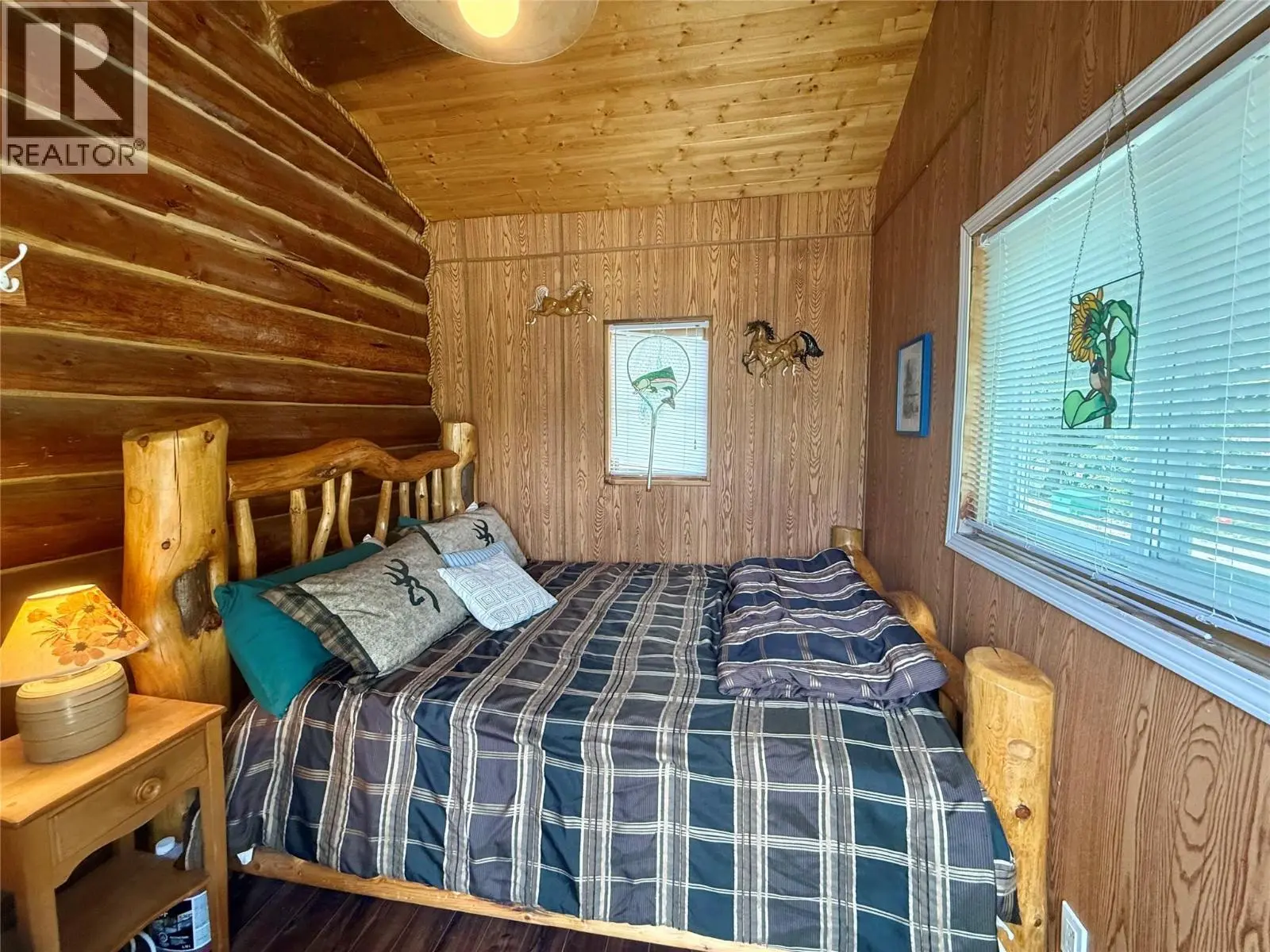 Cabin 4 Hatheume Lake Road. Peachland, British Columbia