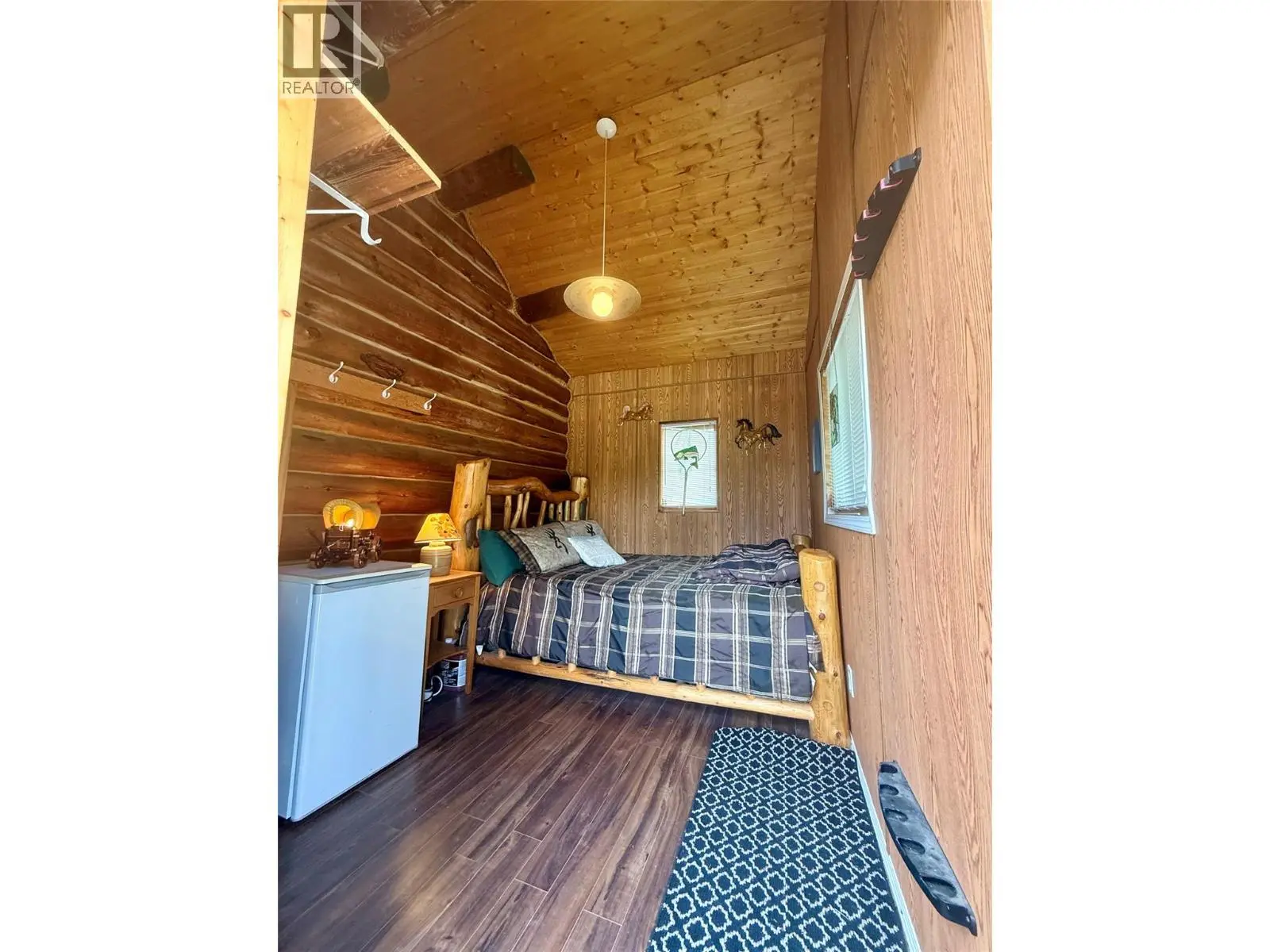 Cabin 4 Hatheume Lake Road. Peachland, British Columbia