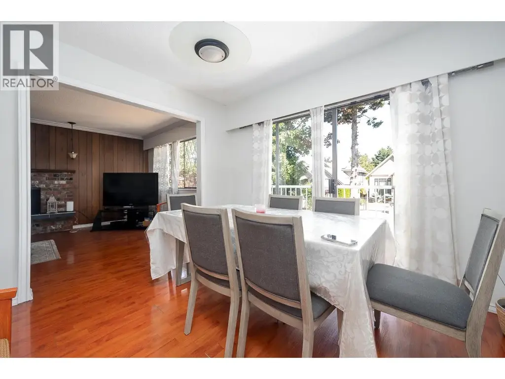 10240 Algonquin Drive, Richmond
