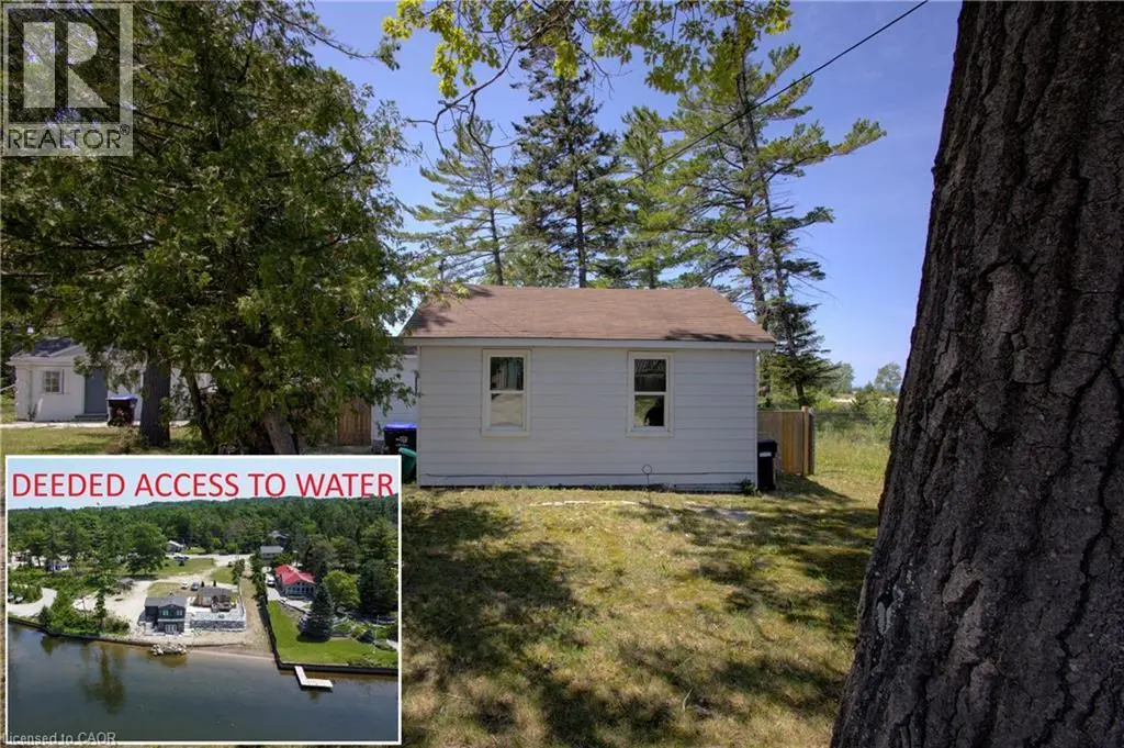 16 Zoo Park Road, Wasaga Beach