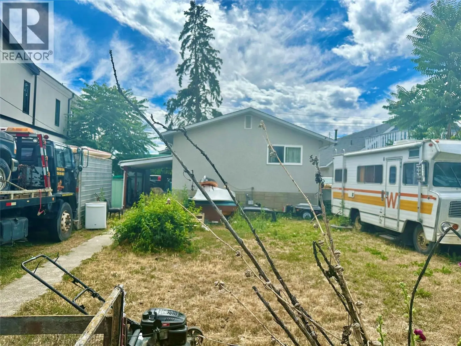 760 Cadder Avenue. Kelowna, British Columbia
