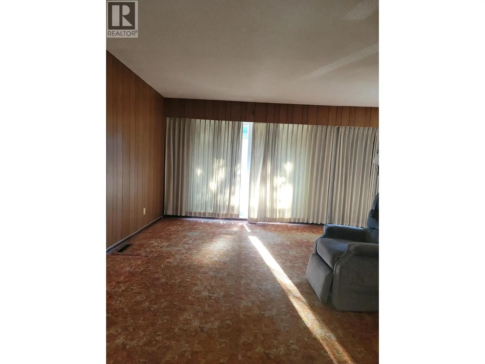 760 Cadder Avenue. Kelowna, British Columbia