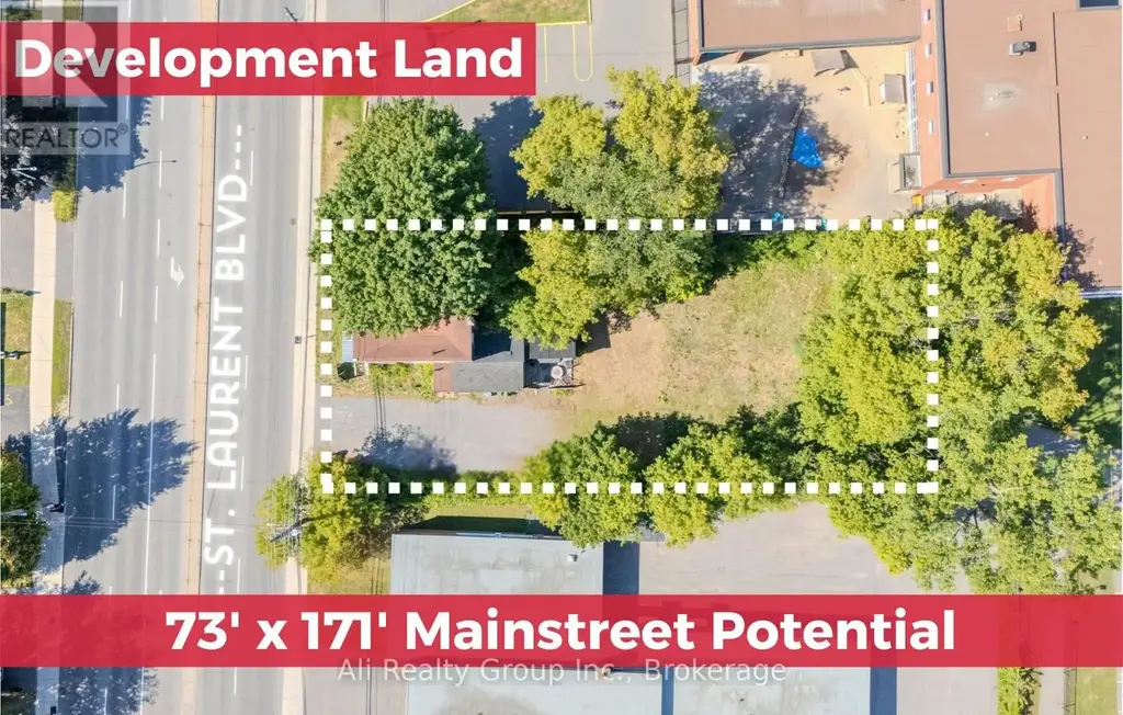 713 St Laurent Boulevard, Ottawa