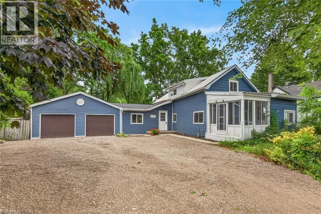233 North Cayuga Street W, Dunnville