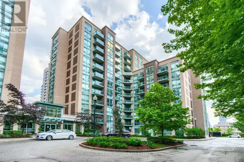 902 - 9 Michael Power Place, Toronto (Islington-City Centre West)