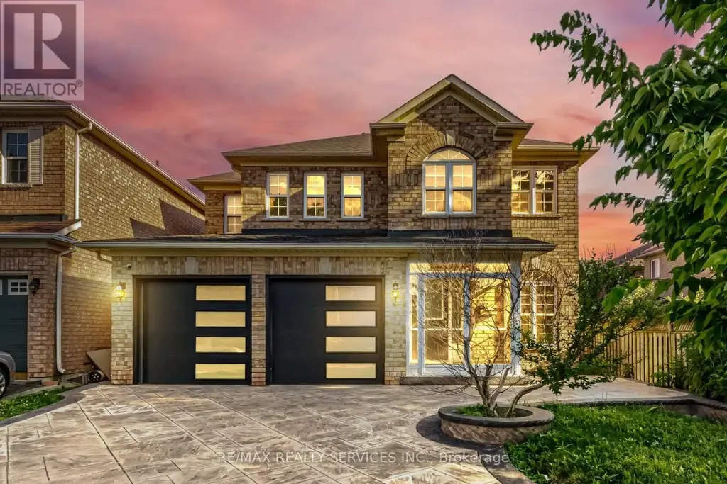 4 Sunnybrook Crescent, Brampton (Fletcher's Meadow)