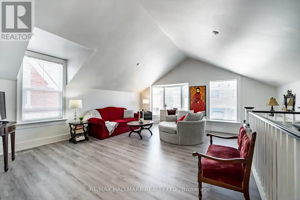 6395 Main Street, Whitchurch-Stouffville (Stouffville)