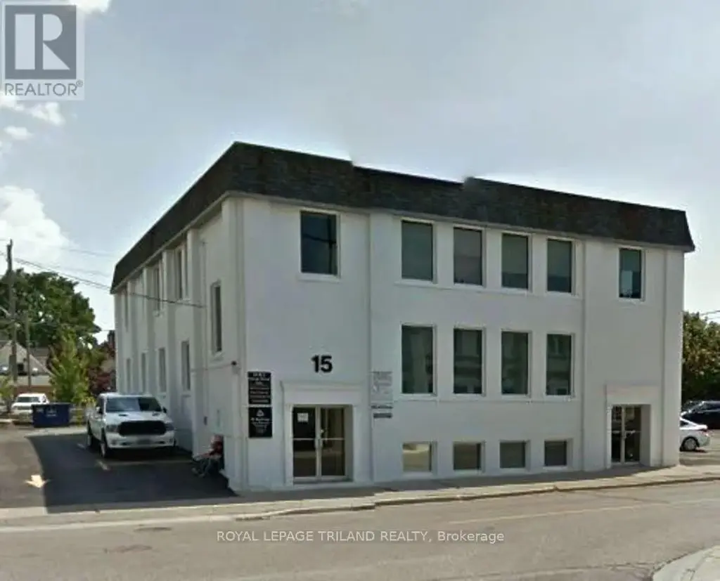 302 - 15 St Catharine Street, St. Thomas