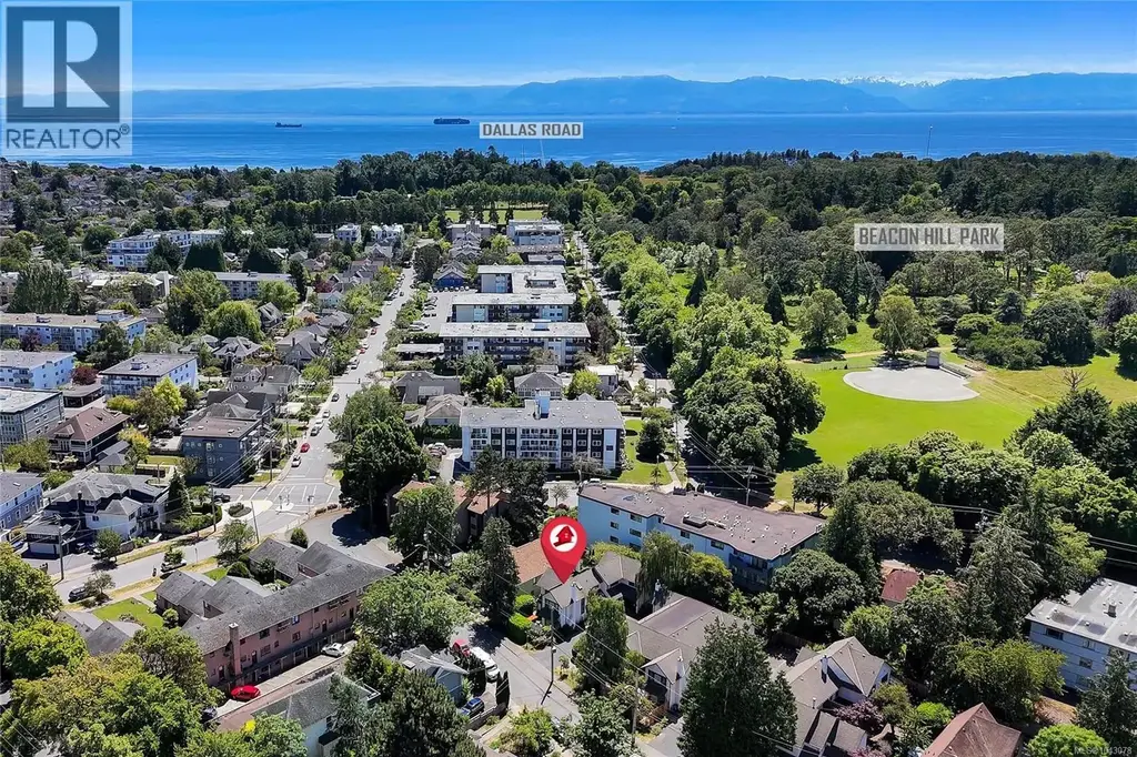 9 977 Convent Pl, Victoria