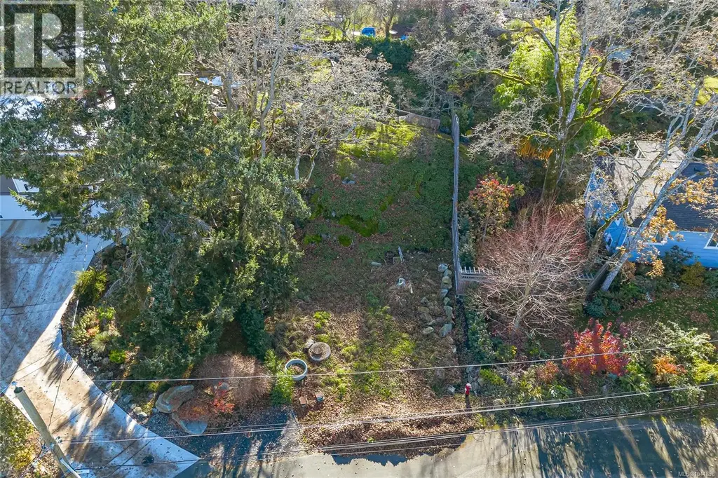 1540 Athlone Dr, Saanich