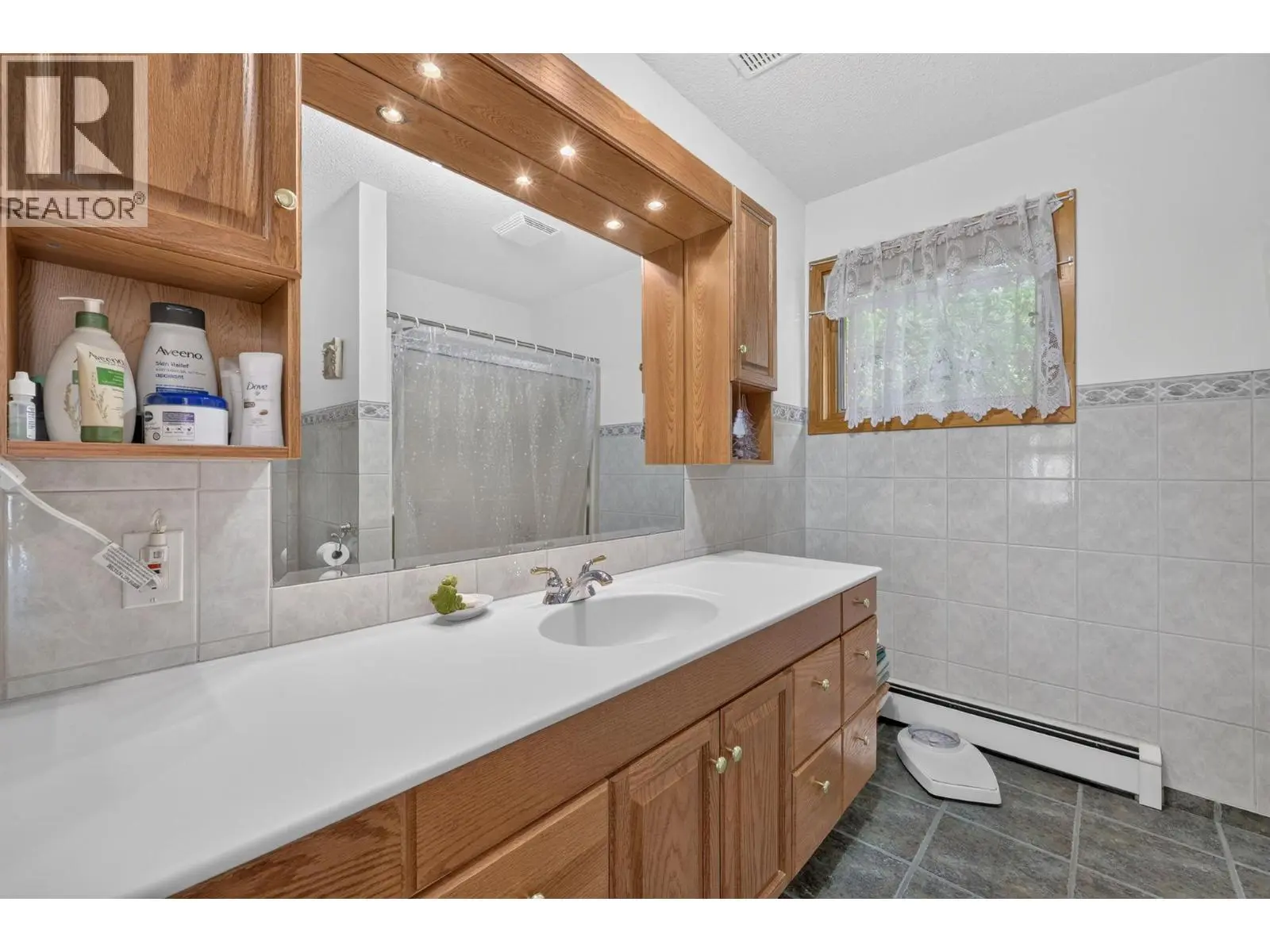 9251 Tyndall Road. Lake Country, British Columbia