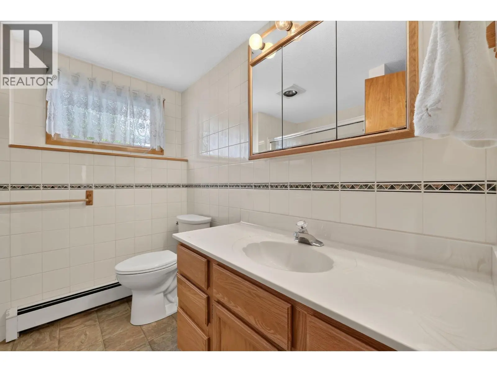 9251 Tyndall Road. Lake Country, British Columbia
