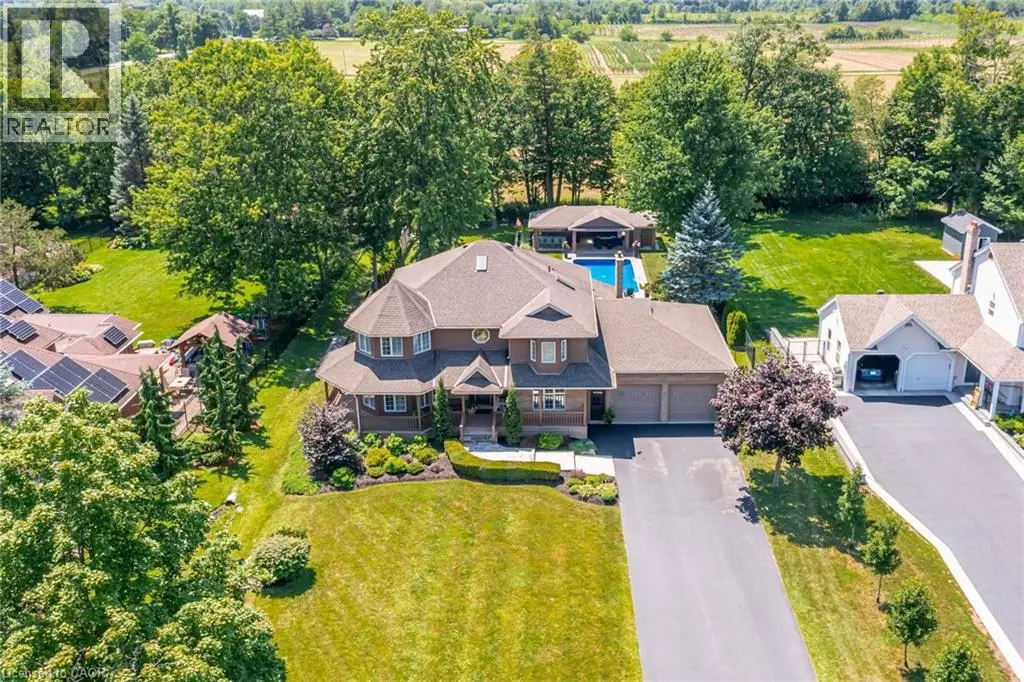 994 Courtland Drive, Ancaster