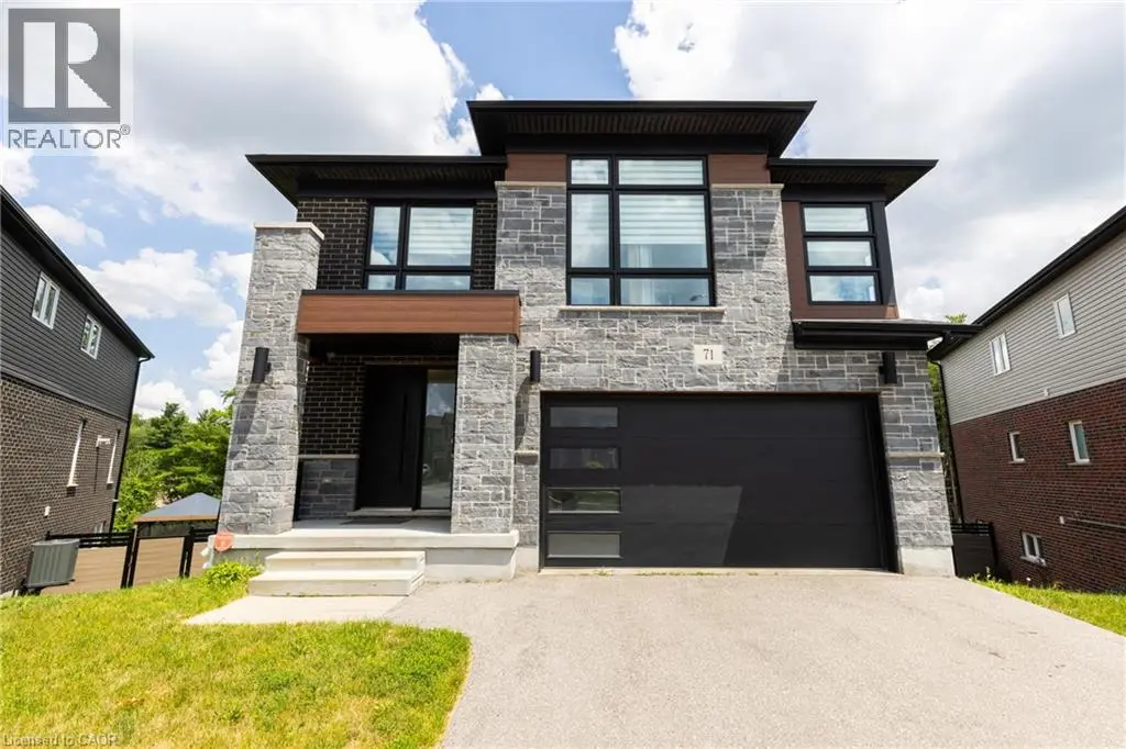 71 Ian Ormston Drive, Kitchener