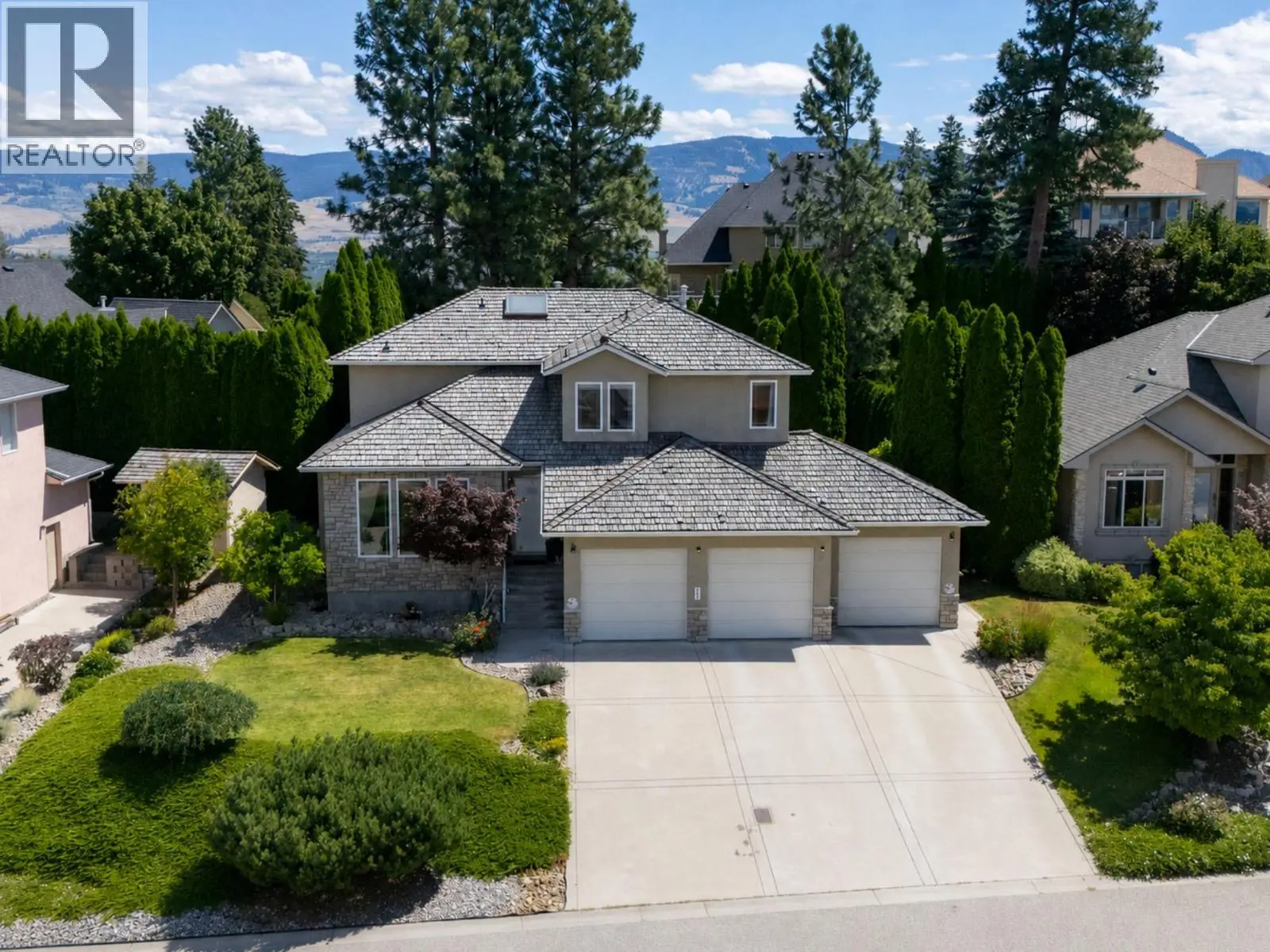 969 Skeena Drive. Kelowna, British Columbia