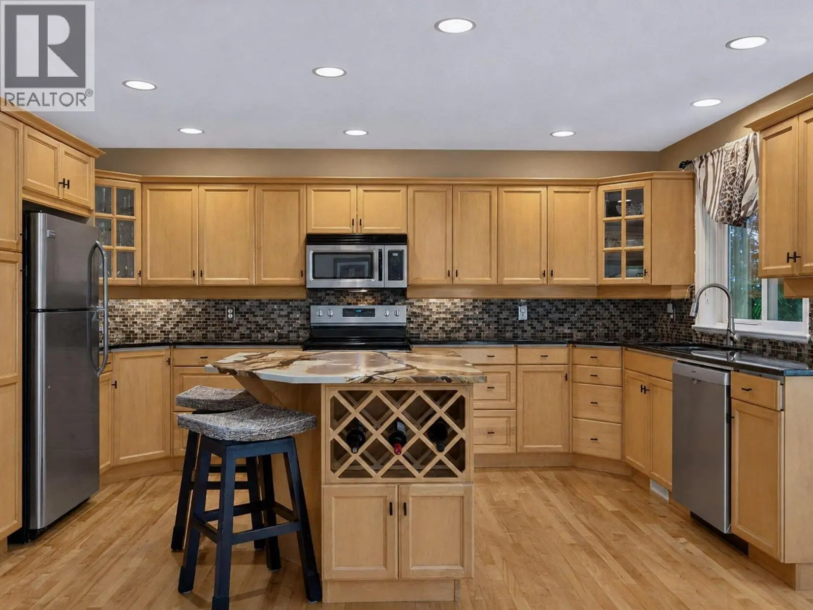 969 Skeena Drive. Kelowna, British Columbia