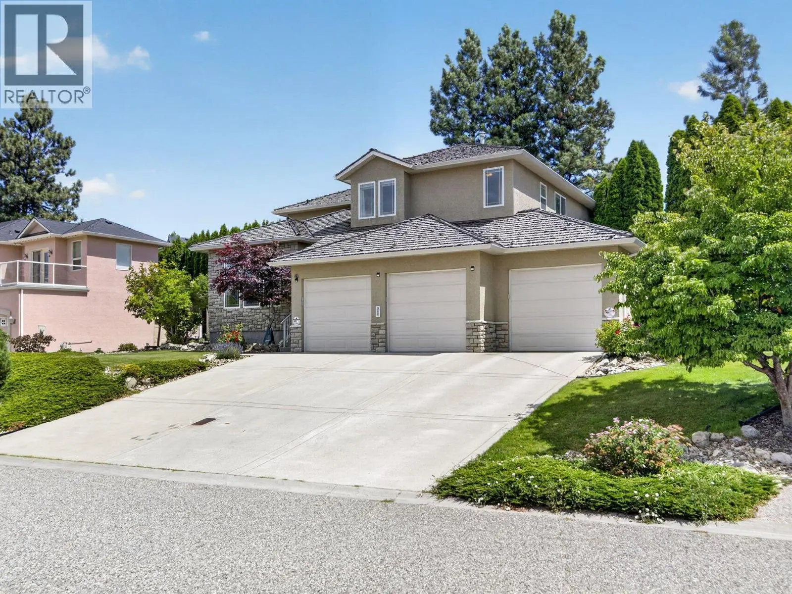 969 Skeena Drive. Kelowna, British Columbia
