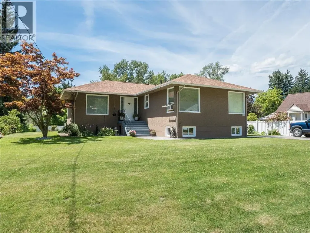 1120 Columbia Avenue, Trail