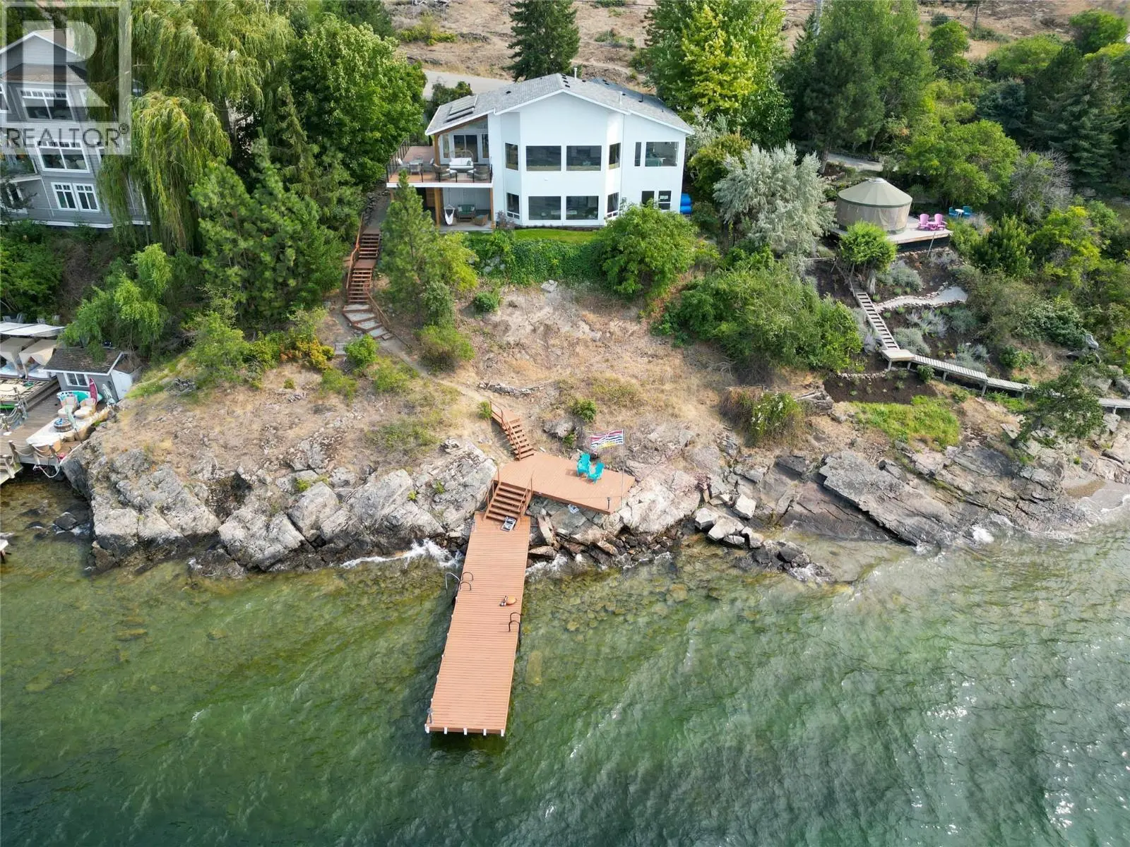 5538 Lakeshore Road. Kelowna, British Columbia