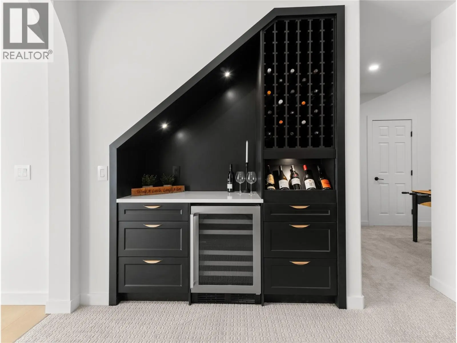 5538 Lakeshore Road. Kelowna, British Columbia