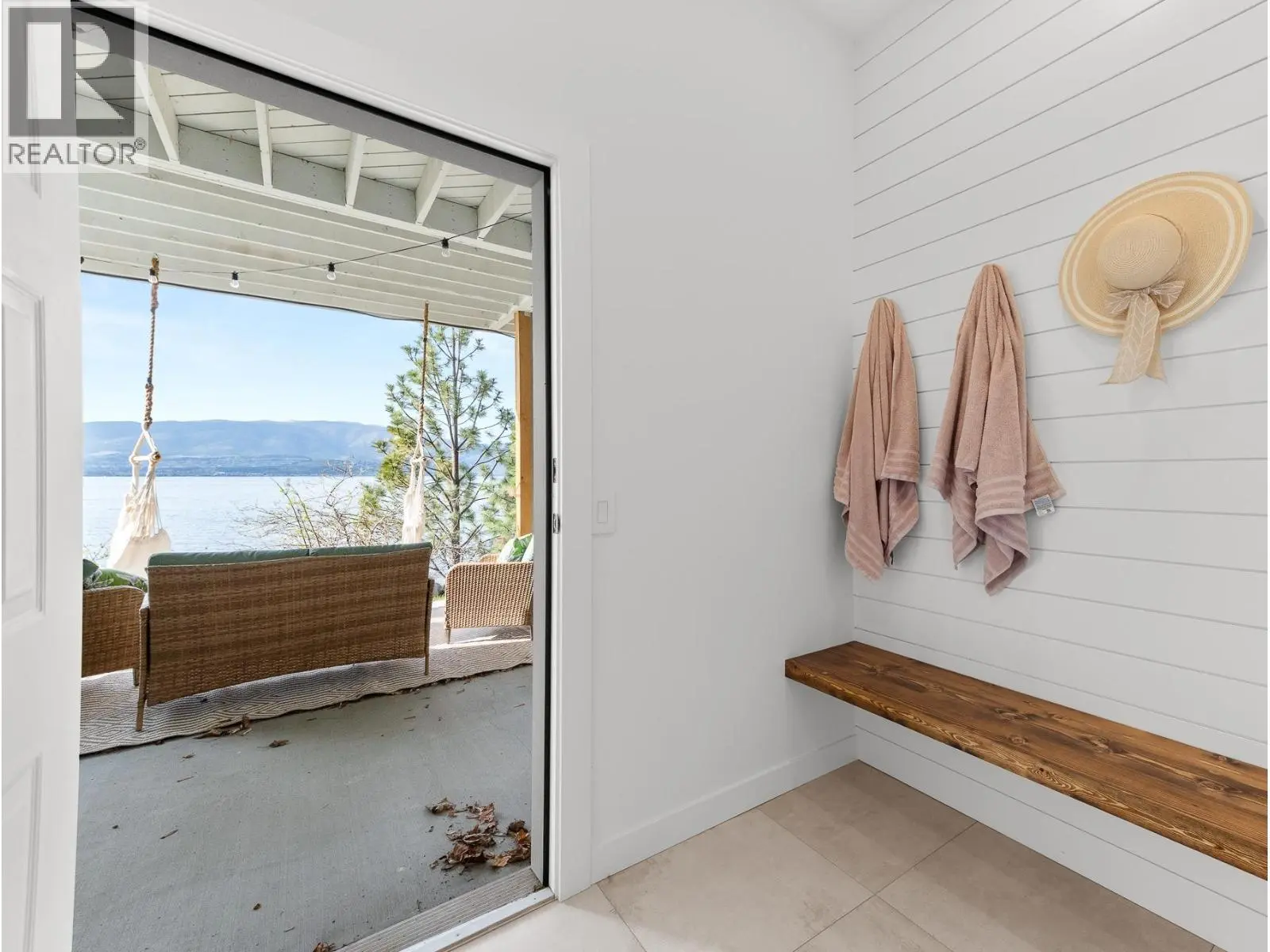 5538 Lakeshore Road. Kelowna, British Columbia