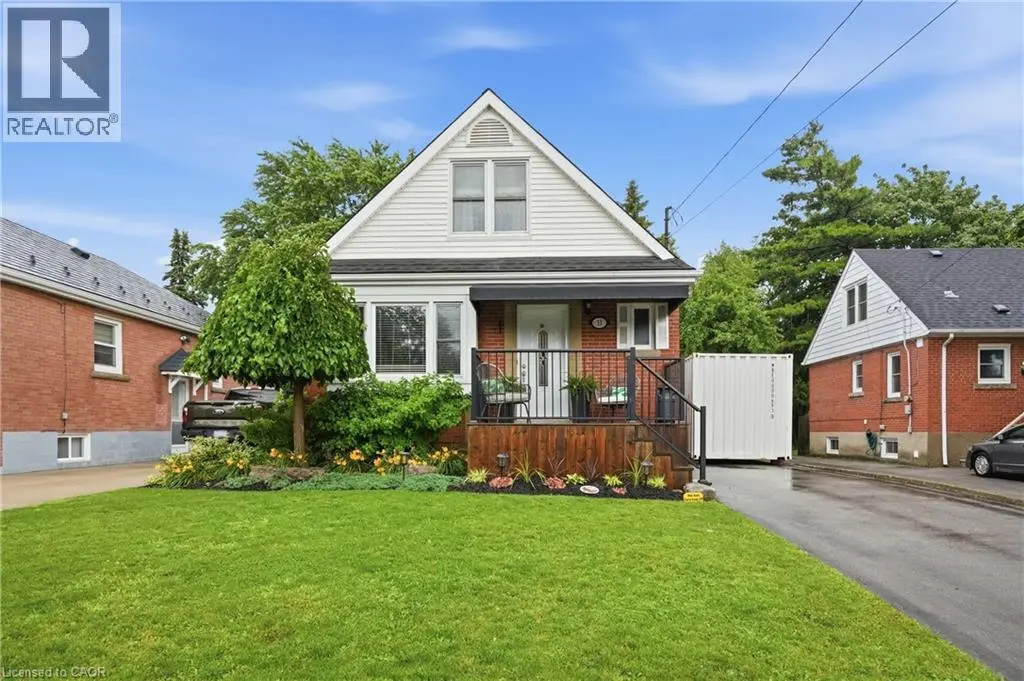 13 East 41st Street, Hamilton