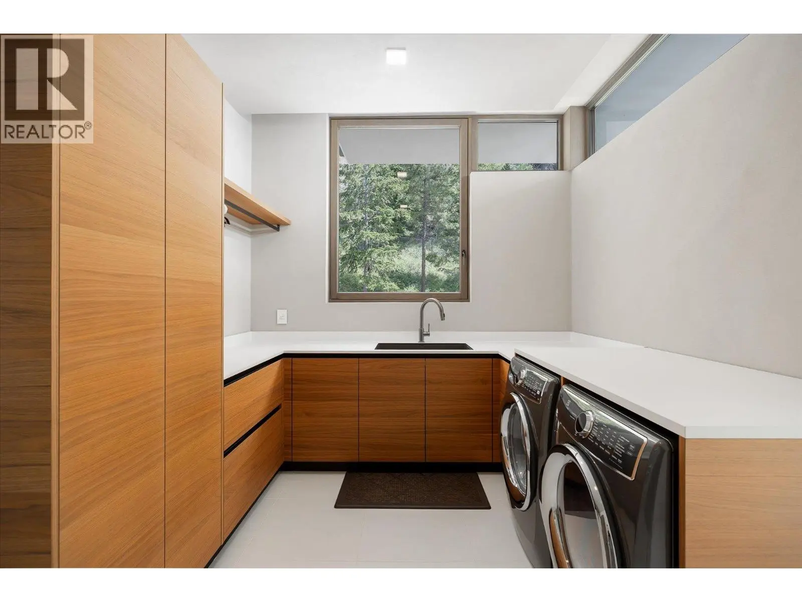 180 Sheerwater Court Unit# 20. Kelowna, British Columbia