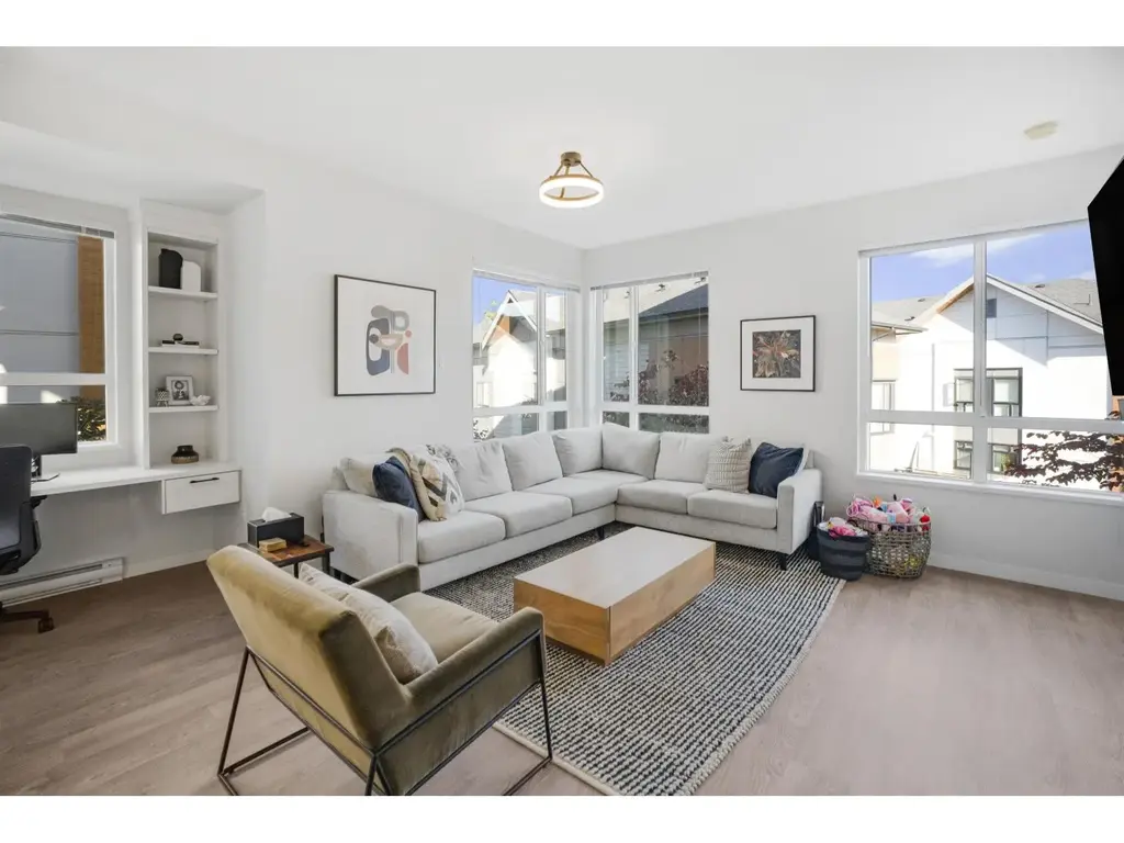 60 15151 Edmund Drive, Surrey